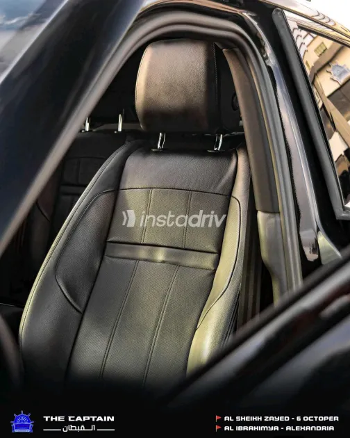 Land Rover Range Rover Evoque 2023 Black Automatic Used for Sale in Greater Cairo ( Cairo + Giza) - 7
