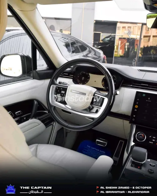 Land Rover Range Rover 2023 White Automatic Used for Sale in Greater Cairo ( Cairo + Giza) - 4