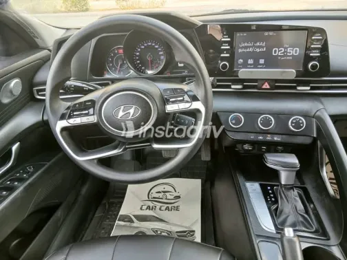 Hyundai Elantra 2021 Gray Automatic Used for Sale in Nasr city - 8