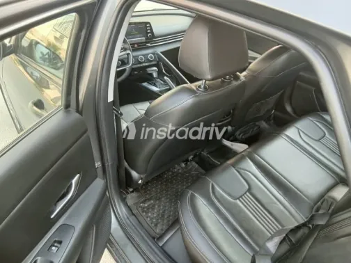 Hyundai Elantra 2021 Gray Automatic Used for Sale in Nasr city - 10