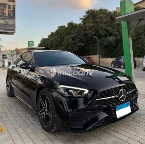 Mercedes C 180 2023 Black Automatic Used for Sale in Greater Cairo ( Cairo + Giza) - 4