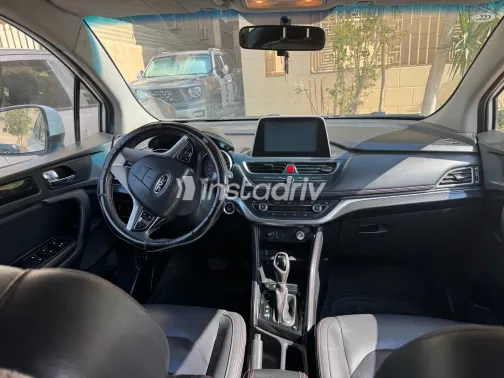 Jac S3 2019 White Automatic Used for Sale in Greater Cairo ( Cairo + Giza) - 4