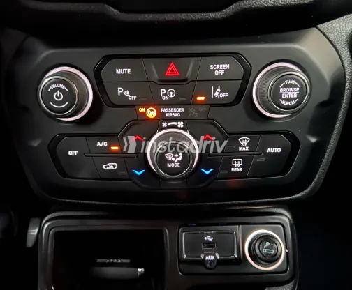 Jeep Renegade 2020 Gray Automatic Used for Sale in Greater Cairo ( Cairo + Giza) - 5