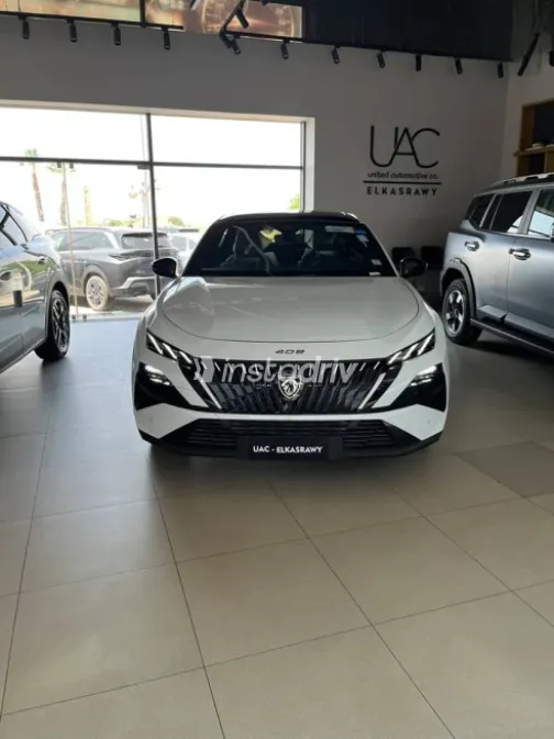 Peugeot 408 2027 White Automatic New for Sale in Cairo - 1