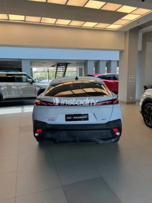 Peugeot 408 2027 White Automatic New for Sale in Cairo - 2