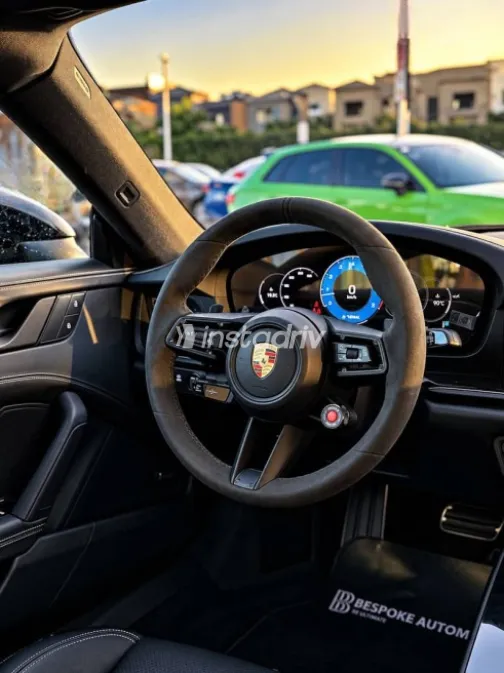 Porsche Carrera 2025 Black Automatic Used for Sale in Cairo - 10