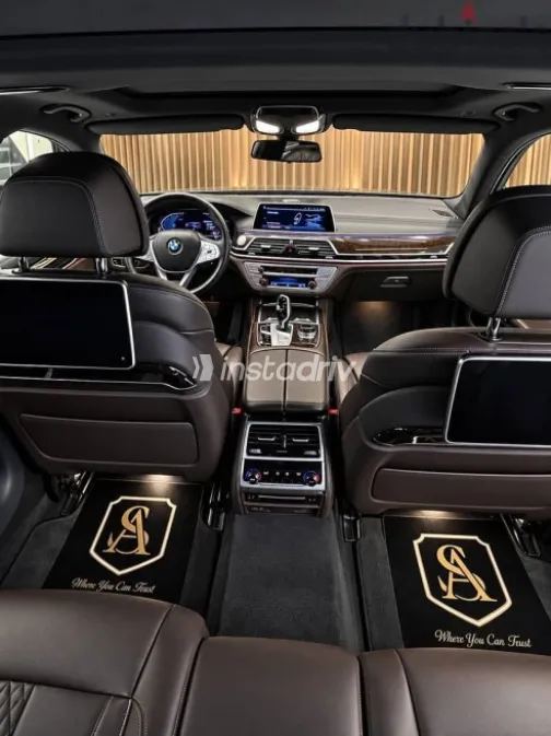 BMW 730 2021 Gray Automatic Used for Sale in Cairo - 4