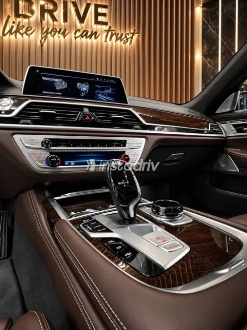 BMW 730 2021 Gray Automatic Used for Sale in Cairo - 6