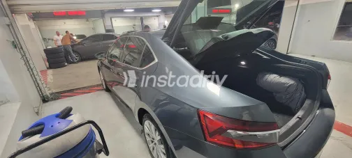 سكودا سوبيرب 2021 رمادي أوتوماتيك مستعملة للبيع في القاهرة الكبرى ( القاهرة - الجيزة) - 9