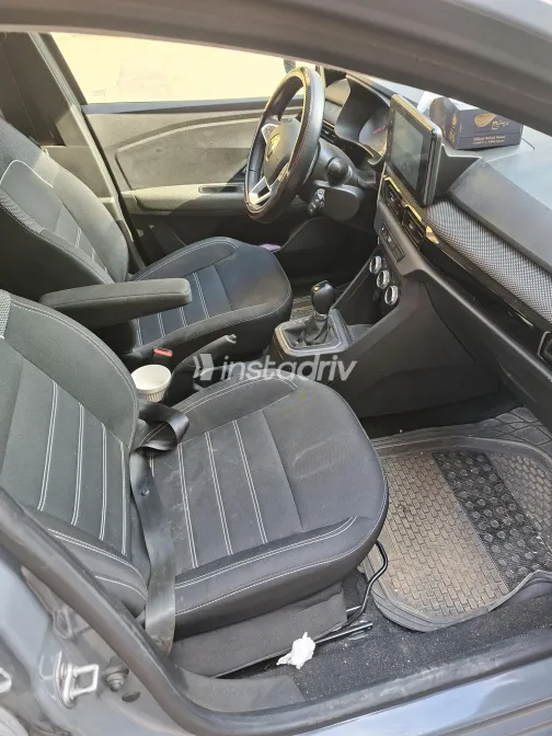 Renault Taliant 2025 Gray Automatic Used for Sale in Greater Cairo ( Cairo + Giza) - 2
