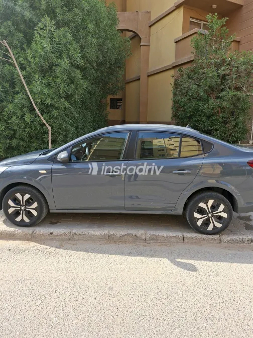 Renault Taliant 2025 Gray Automatic Used for Sale in Greater Cairo ( Cairo + Giza) - 4