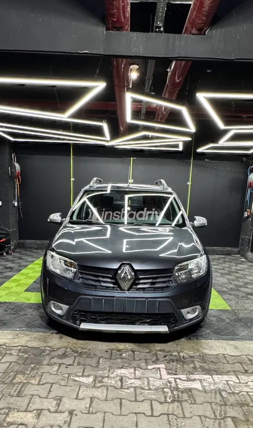 Renault Sandero 2019 Gray Automatic Used for Sale in Greater Cairo ( Cairo + Giza) - 10