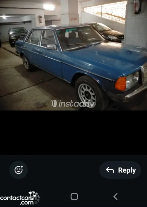Mercedes E 200 1982 Blue Automatic Used for Sale in Greater Cairo ( Cairo + Giza) - 2