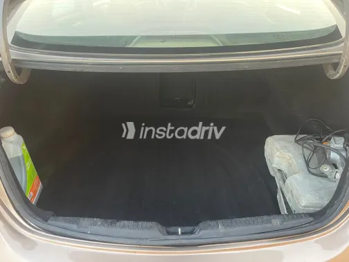 Hyundai Elantra MD 2015 Bronze Automatic Used for Sale in Greater Cairo ( Cairo + Giza) - 10
