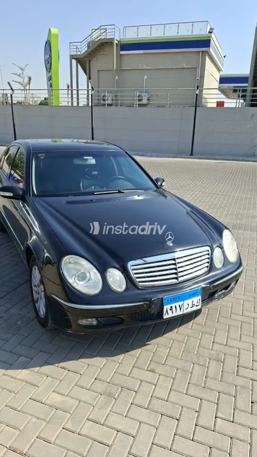 Mercedes E 320 2003 Black Automatic Used for Sale in Greater Cairo ( Cairo + Giza) - 2