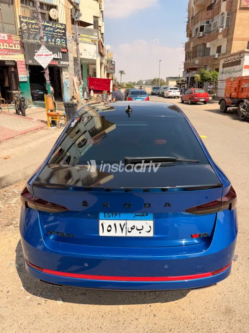 سكودا اوكتافيا A8 2022 أزرق أوتوماتيك مستعملة للبيع في القاهرة الكبرى ( القاهرة - الجيزة) - 2