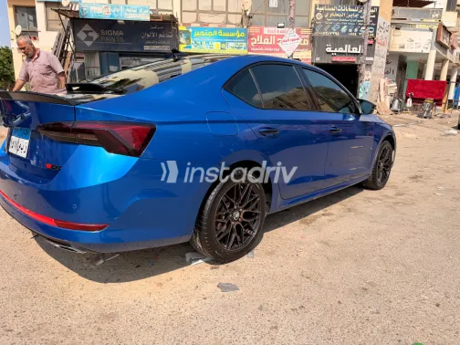 سكودا اوكتافيا A8 2022 أزرق أوتوماتيك مستعملة للبيع في القاهرة الكبرى ( القاهرة - الجيزة) - 7