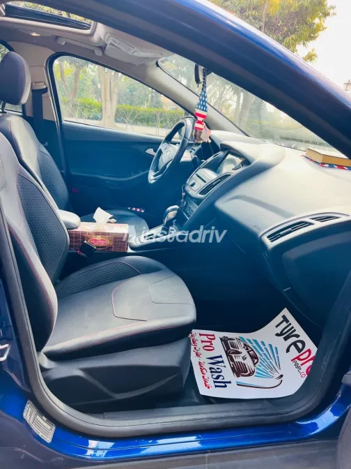 Ford Focus 2018 Blue Automatic Used for Sale in Greater Cairo ( Cairo + Giza) - 5