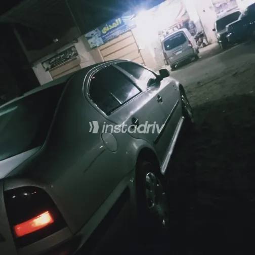 Skoda Octavia A4 2000 Silver Automatic Used for Sale in Greater Cairo ( Cairo + Giza) - 10