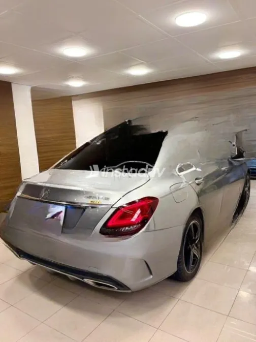 Mercedes C 180 2015 Gray Automatic Used for Sale in Heliopolis - 4