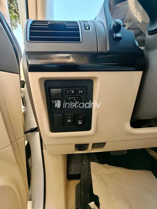 Toyota Land Cruiser 2022 White Automatic Used for Sale in Greater Cairo ( Cairo + Giza) - 6