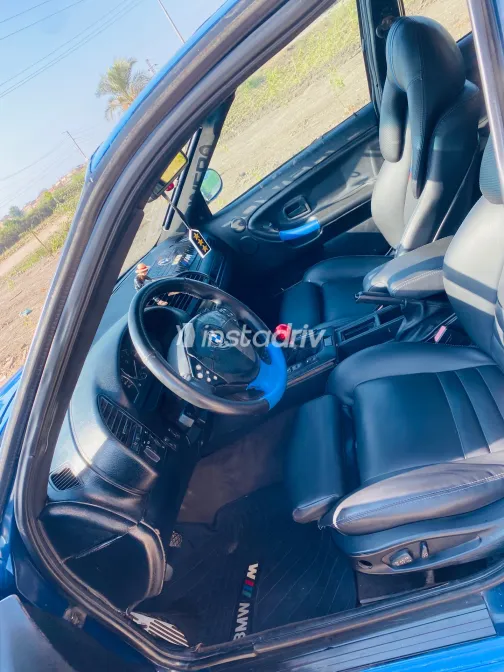 BMW 318 1992 Blue Manual Used for Sale in Greater Cairo ( Cairo + Giza) - 10