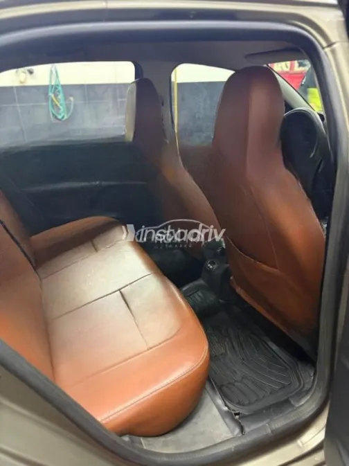 Peugeot 301 2015 Gold Automatic Used for Sale in El Qanater El Khayreya - 7