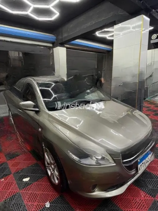 Peugeot 301 2015 Gold Automatic Used for Sale in El Qanater El Khayreya - 10