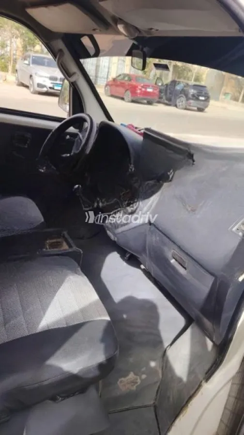 Daihatsu Gran max 2015 White Manual Used for Sale in Obour City - 3