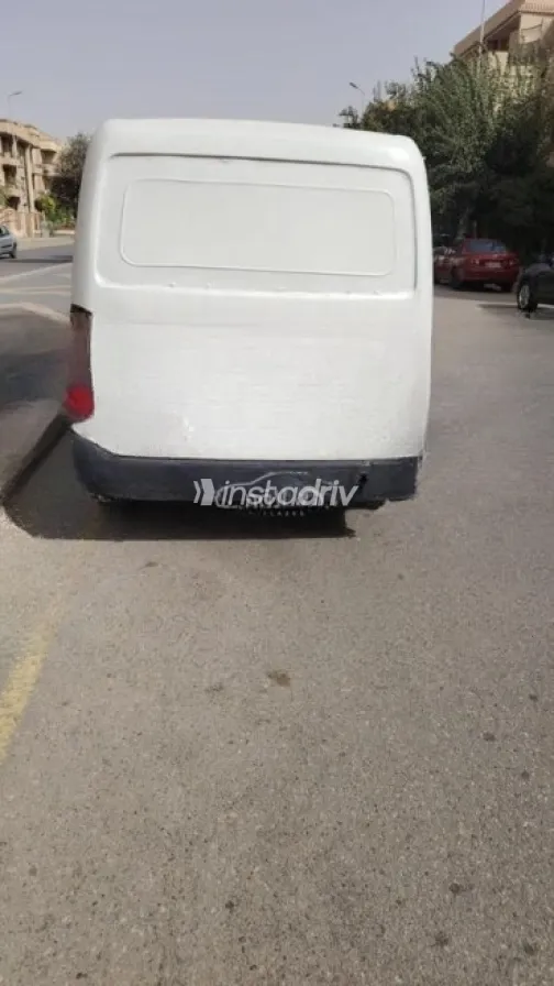 Daihatsu Gran max 2015 White Manual Used for Sale in Obour City - 4
