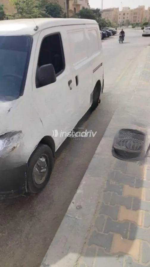 Daihatsu Gran max 2015 White Manual Used for Sale in Obour City - 7