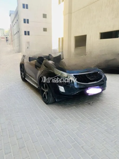 Kia Sportage 2012 Black Automatic Used for Sale in Cairo - 3