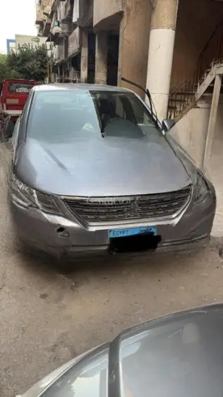 بيجو 301 2020 فضي أوتوماتيك مستعملة للبيع في القاهرة