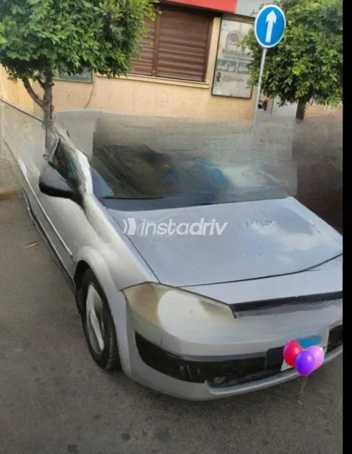 رينو ميجان 2005 فضي أوتوماتيك مستعملة للبيع في الإسكندرية - 1