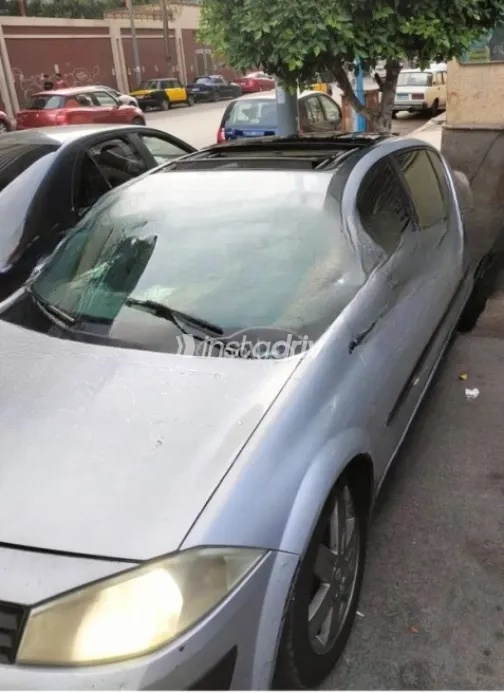 رينو ميجان 2005 فضي أوتوماتيك مستعملة للبيع في الإسكندرية - 2
