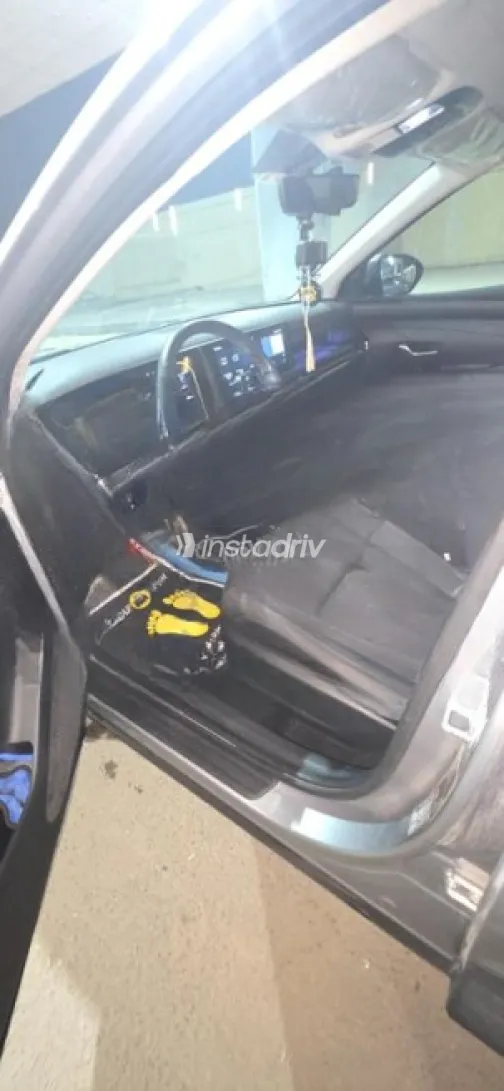 Hyundai Tucson Turbo GDI 2025 Gray Automatic Used for Sale in El Haram - 4