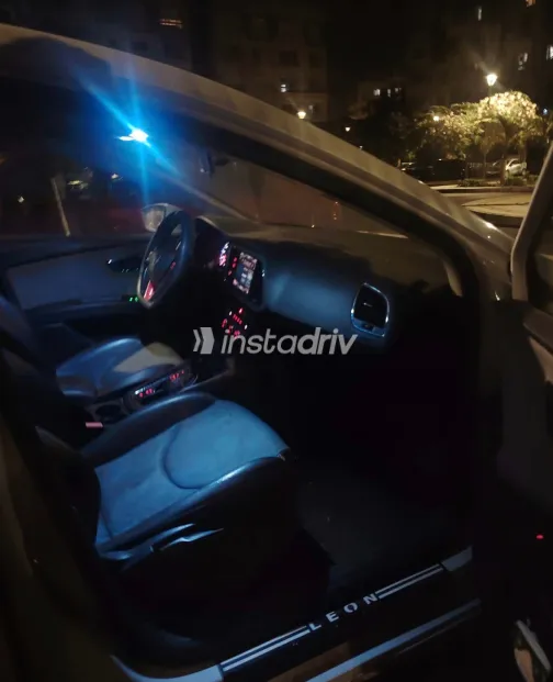 Seat Leon 2017 White Automatic Used for Sale in Greater Cairo ( Cairo + Giza) - 4