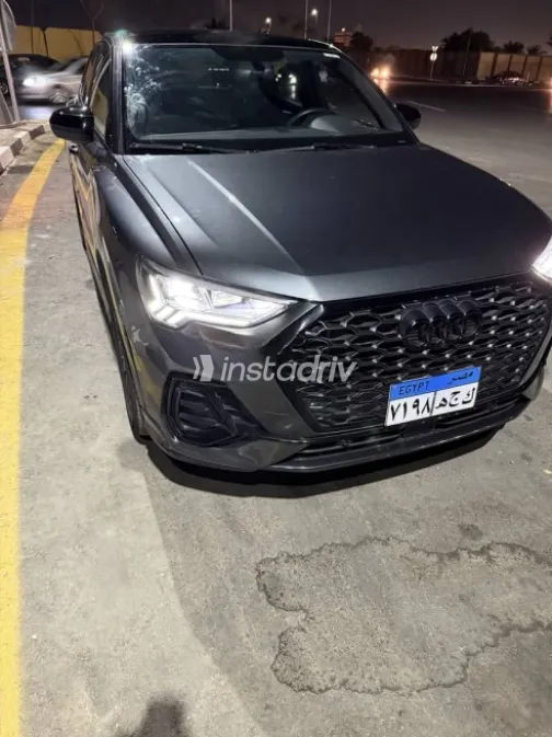 اودي Q3 2025 رمادي أوتوماتيك مستعملة للبيع في القاهرة - 1