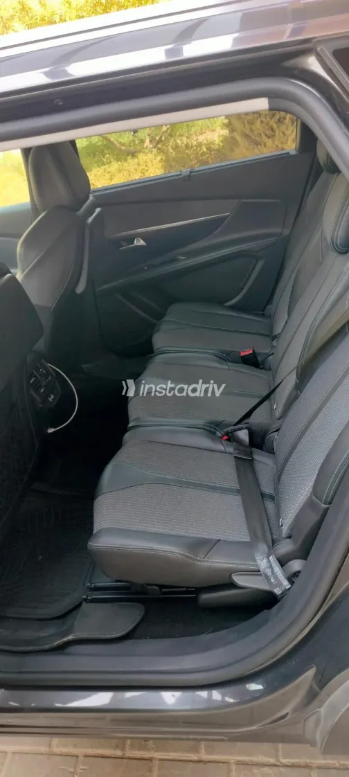Peugeot 5008 2021 Dark Gray Automatic Used for Sale in Greater Cairo ( Cairo + Giza) - 1