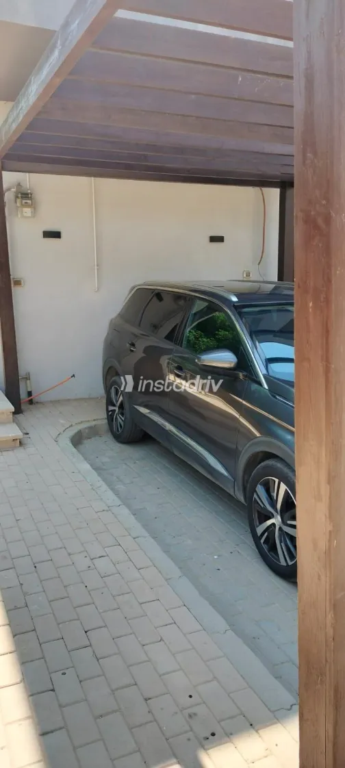 Peugeot 5008 2021 Dark Gray Automatic Used for Sale in Greater Cairo ( Cairo + Giza) - 8