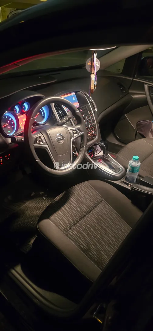 Opel Astra 2021 Black Automatic Used for Sale in Greater Cairo ( Cairo + Giza) - 3