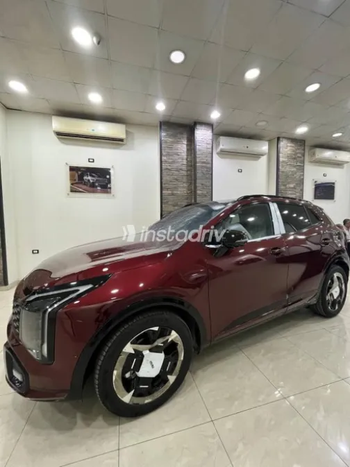 Kia Sportage 2027 Burgundy Automatic New for Sale in Giza - 4