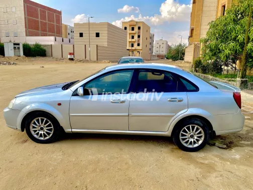 Daewoo Lacetti 2005 Silver Automatic Used for Sale in Greater Cairo ( Cairo + Giza) - 1