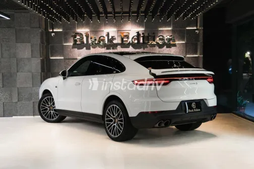 Porsche Cayenne S 2021 White Automatic Used for Sale in Greater Cairo ( Cairo + Giza) - 3