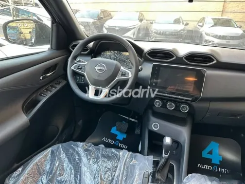 Nissan Magnite 2027 White Automatic New for Sale in Nasr city - 2
