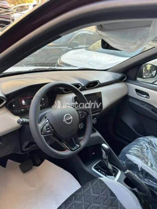 Nissan Magnite 2027 White Automatic New for Sale in Nasr city - 6