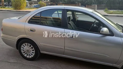 Nissan Sunny 2006 Silver Automatic Used for Sale in Heliopolis - 4