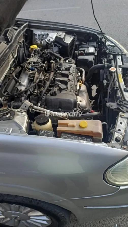 Nissan Sunny 2006 Silver Automatic Used for Sale in Heliopolis - 9