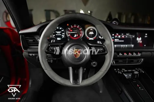 Porsche Carrera 2022 Red Automatic Used for Sale in Cairo - 8