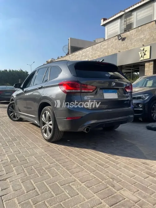 بي ام دبليو X1 2020 رمادي أوتوماتيك مستعملة للبيع في القاهرة الكبرى ( القاهرة - الجيزة) - 3